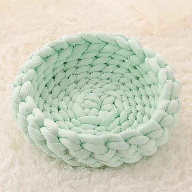 Soft Woven Pet Bed